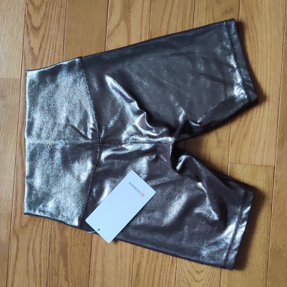 Lululemon women's shorts - Picture 5 of 5